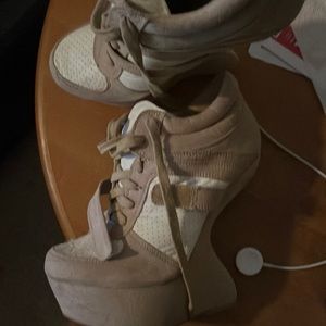 Paper Fox 8.5 never worn brand new